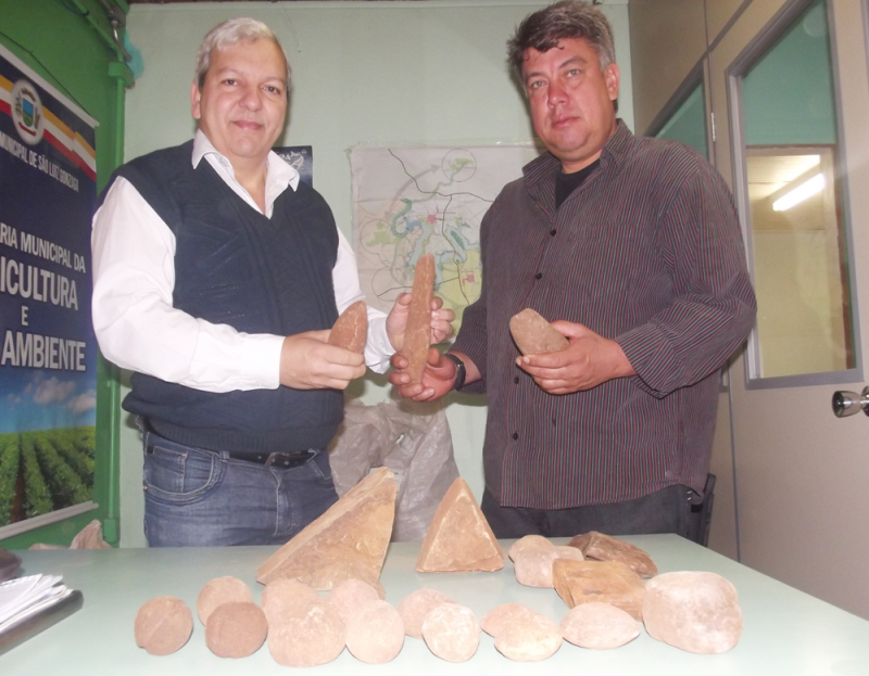 COMTUR recebe a doação de pedras oriundas do período jesuítico